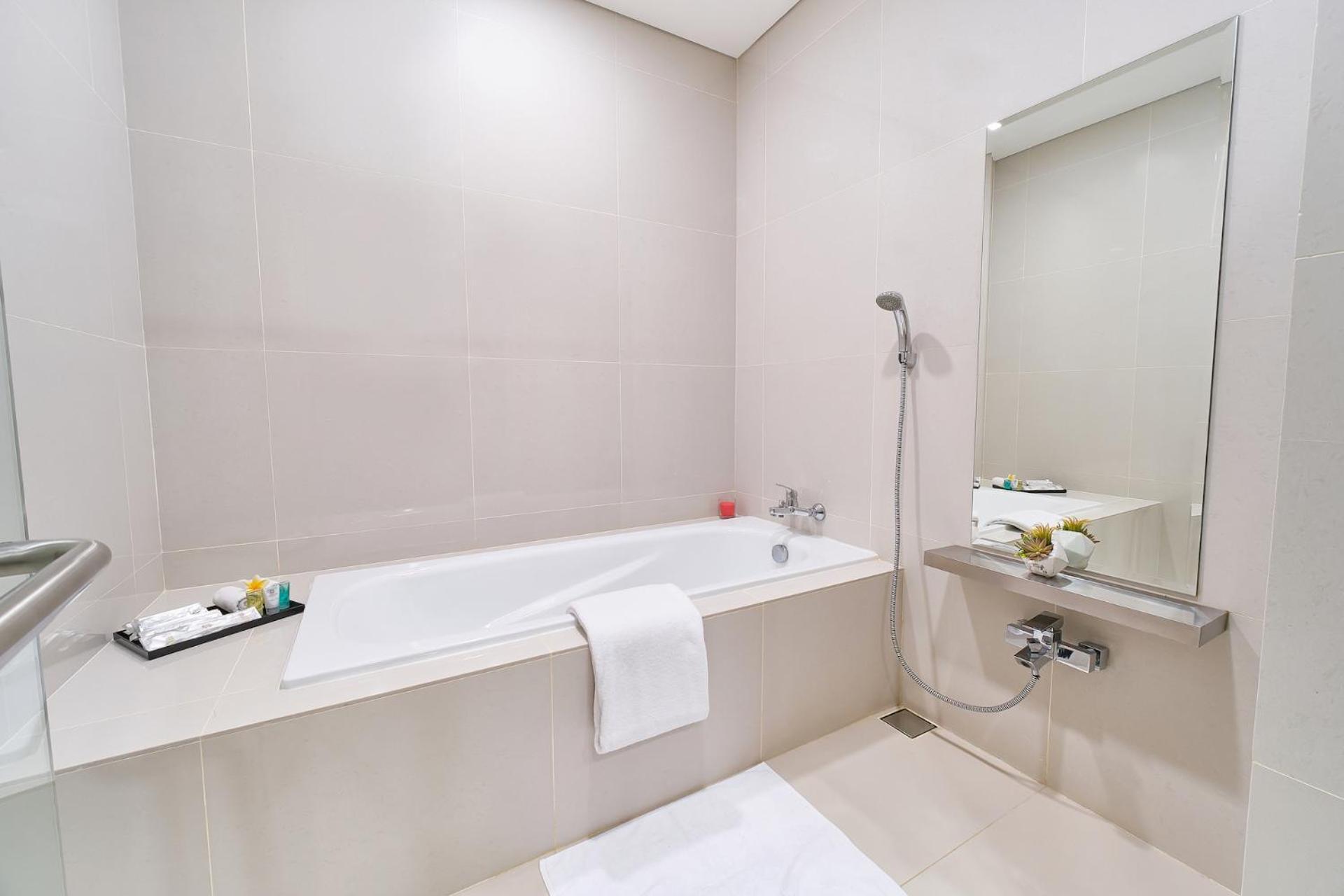 Le Premier Hotel Deltamas Cikarang Zimmer foto